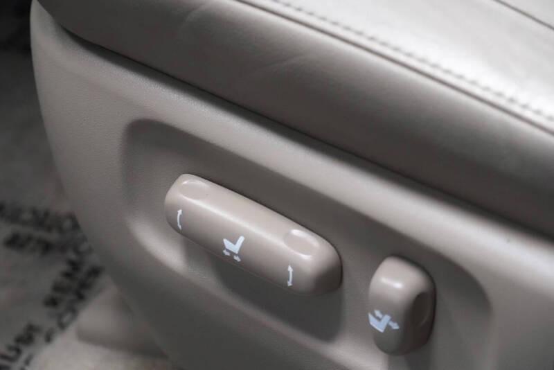 2011 Toyota Land Cruiser