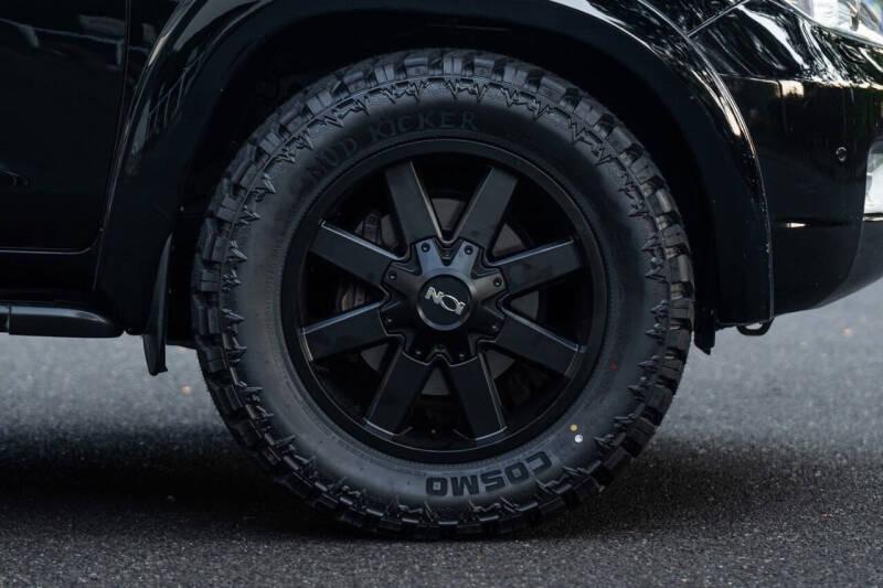 2011 Toyota Land Cruiser