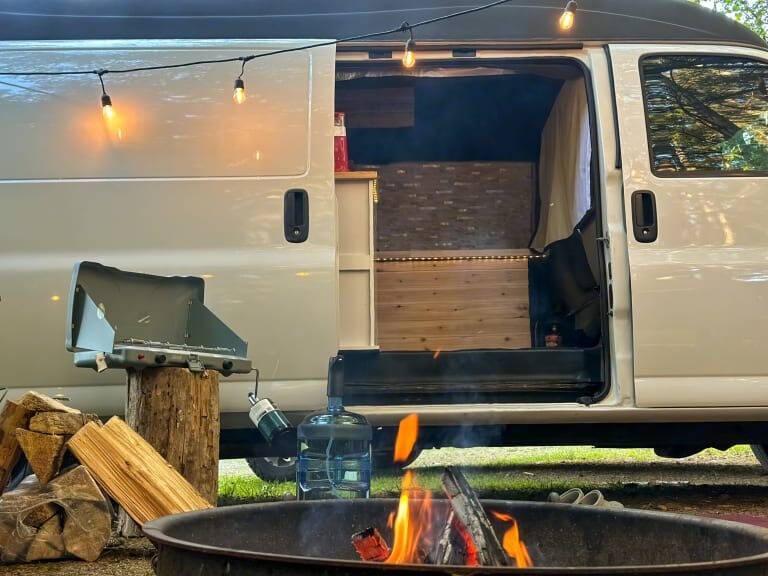 2007 GMC Savana 3500 Camper
