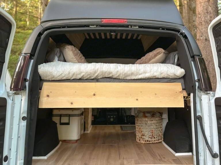 2007 GMC Savana 3500 Camper