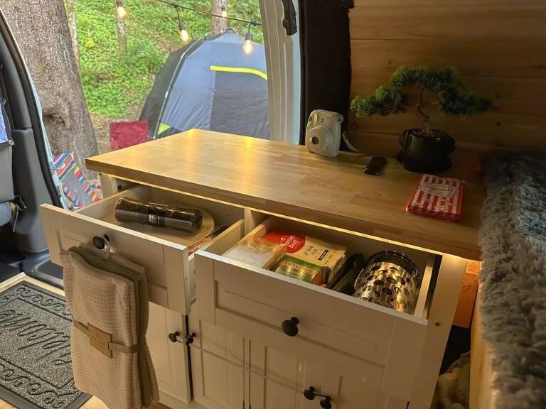 2007 GMC Savana 3500 Camper - 4