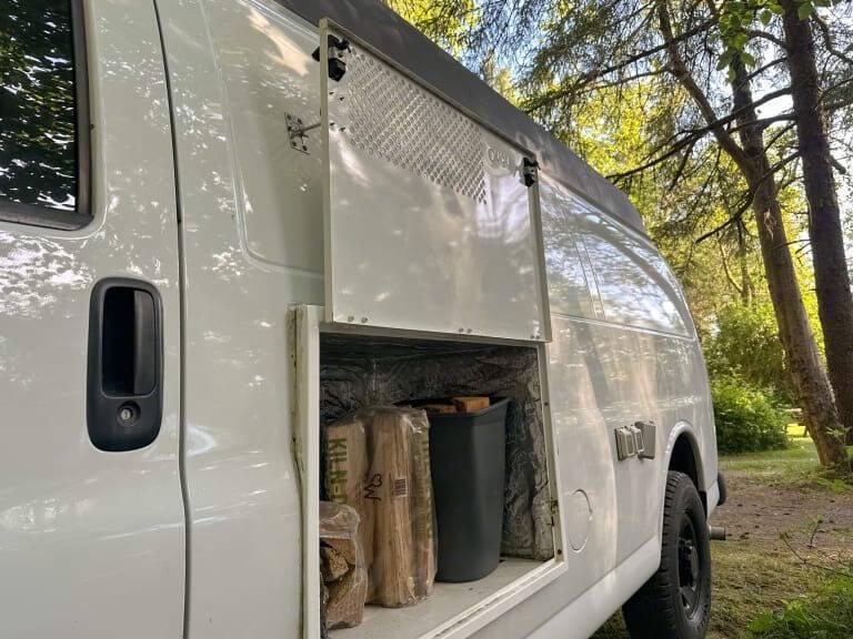 2007 GMC Savana 3500 Camper