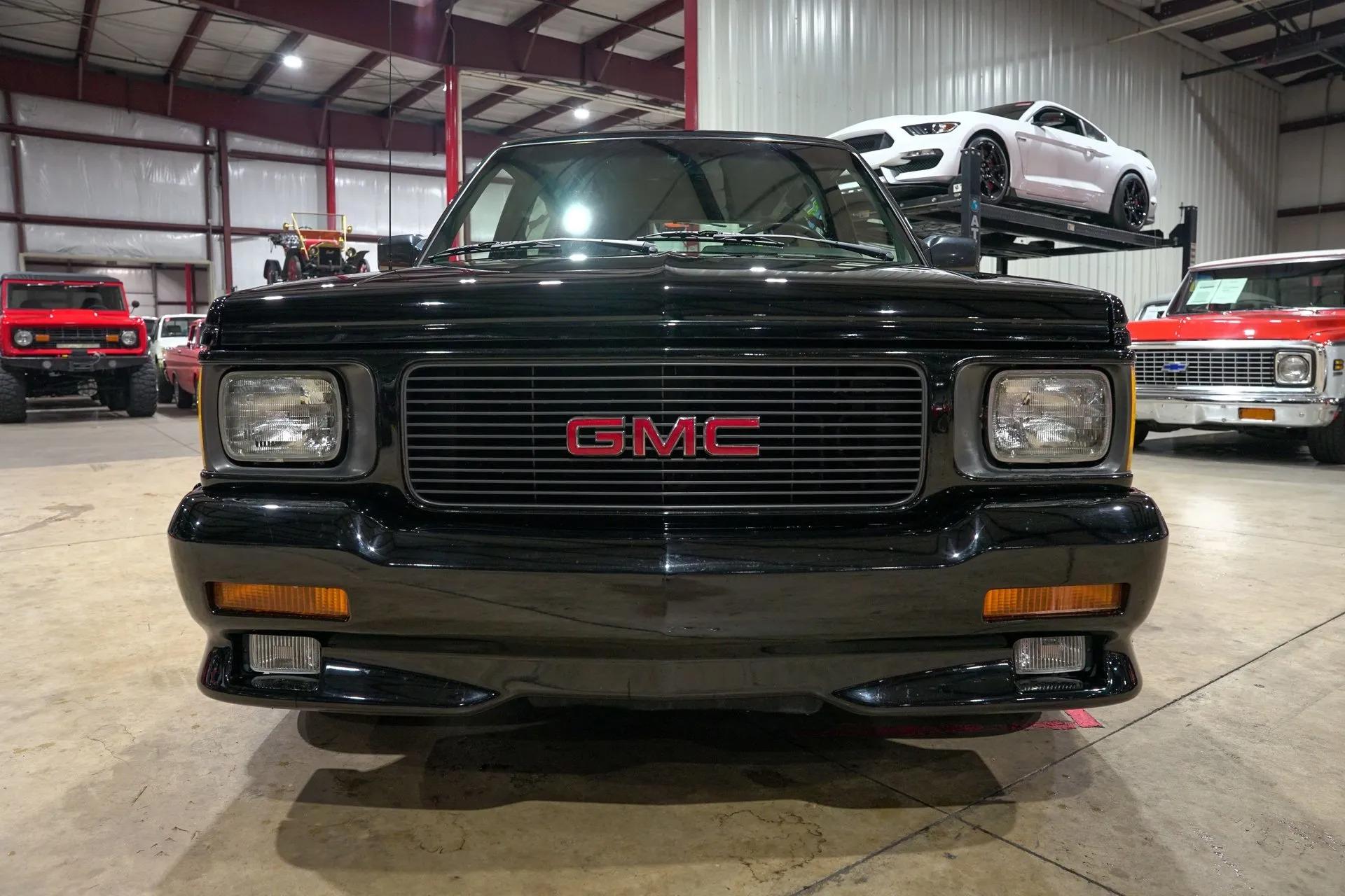 1992 GMC Typhoon