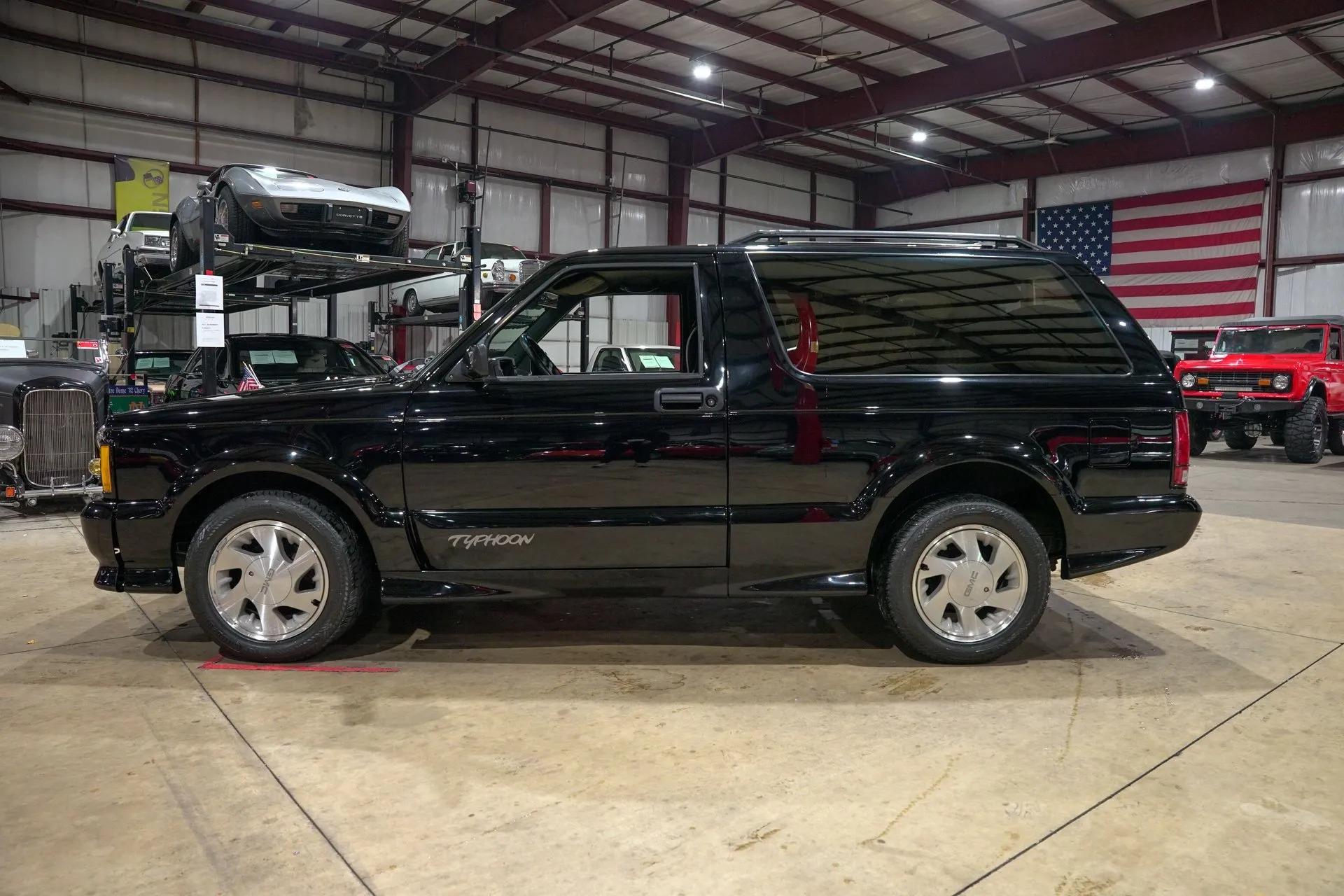 1992 GMC Typhoon - 4