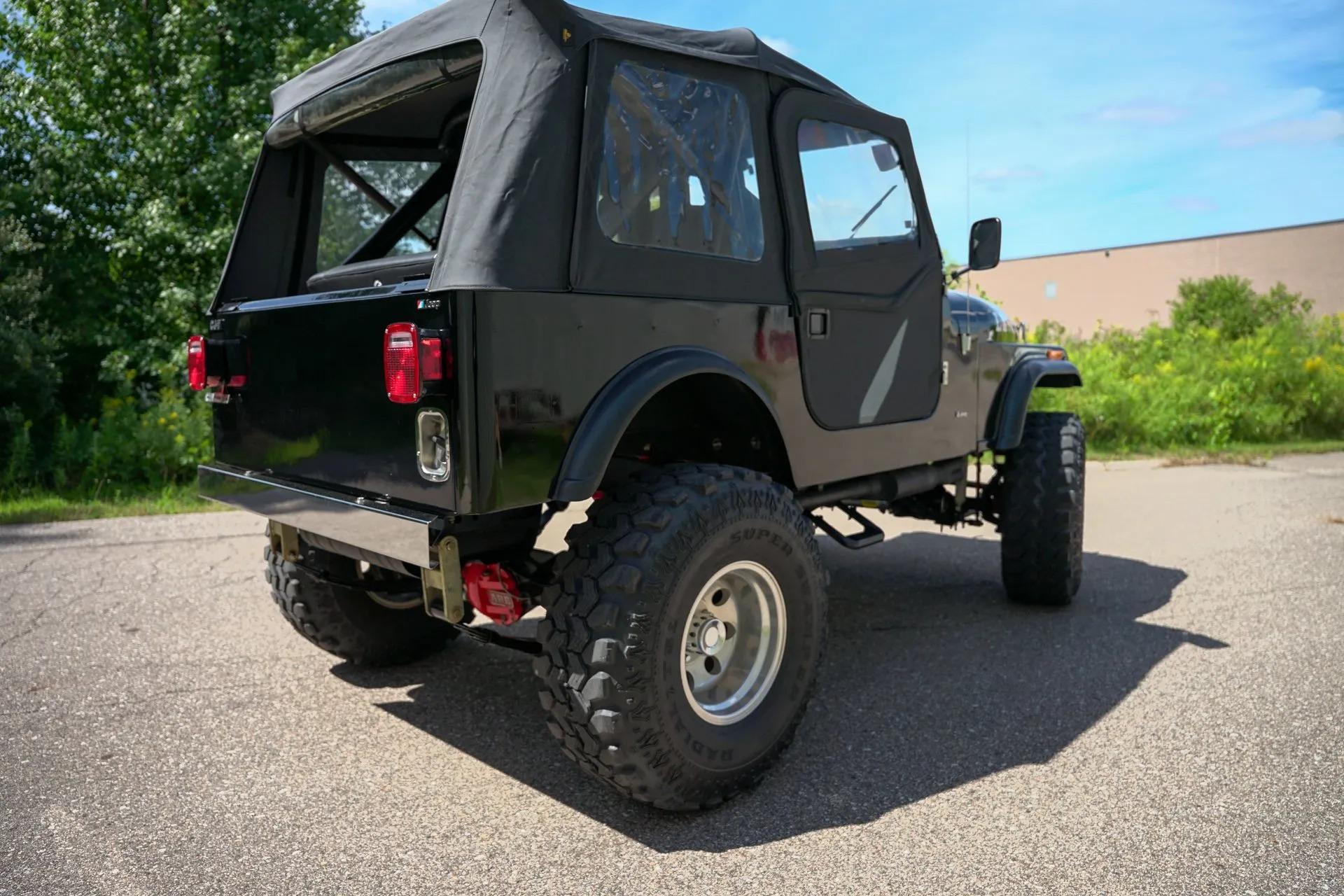 1986 Jeep CJ-7 Laredo - 4