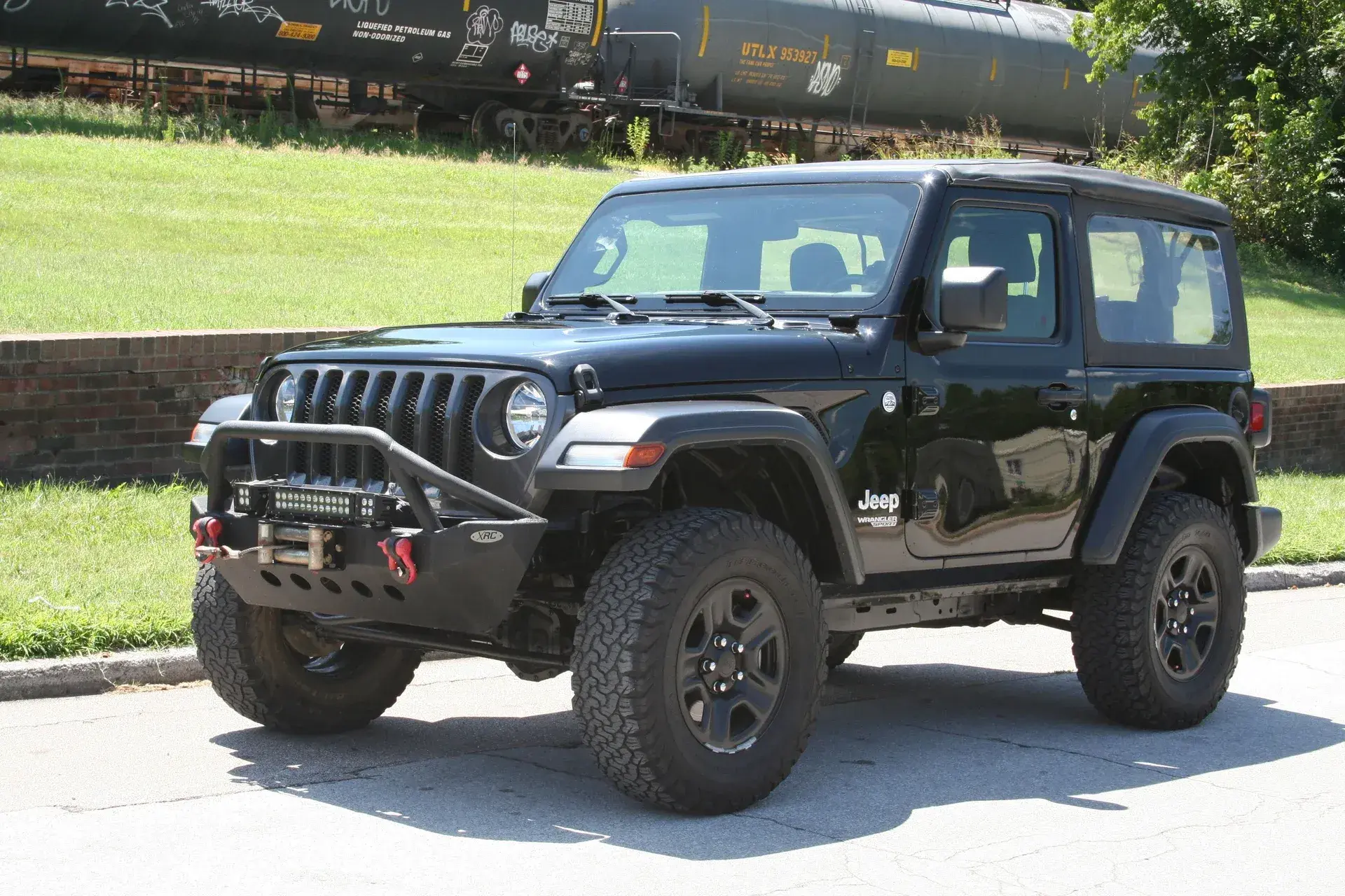 22k-Mile 2020 Jeep Wrangler Sport - 2