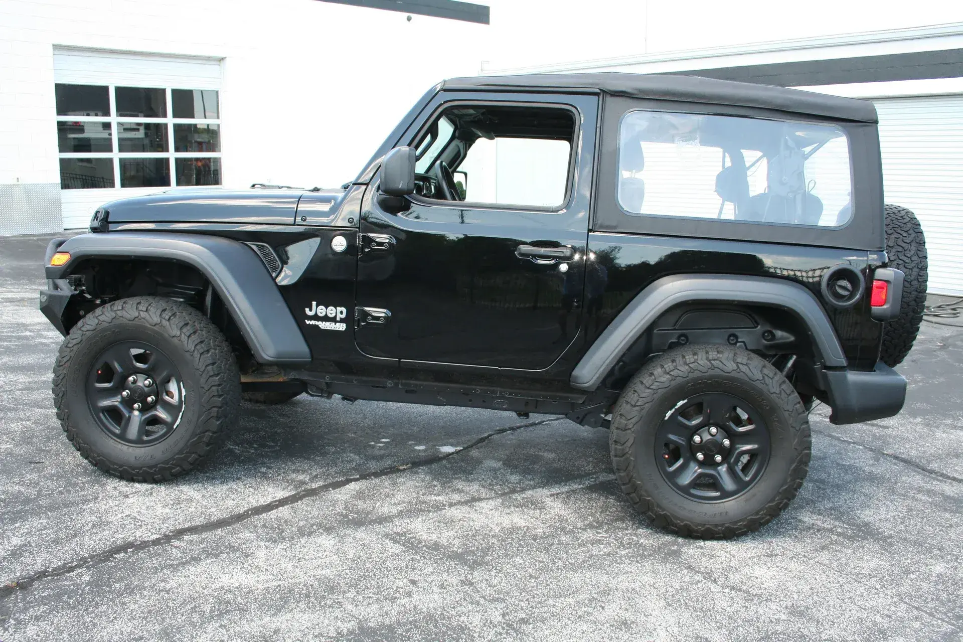 22k-Mile 2020 Jeep Wrangler Sport