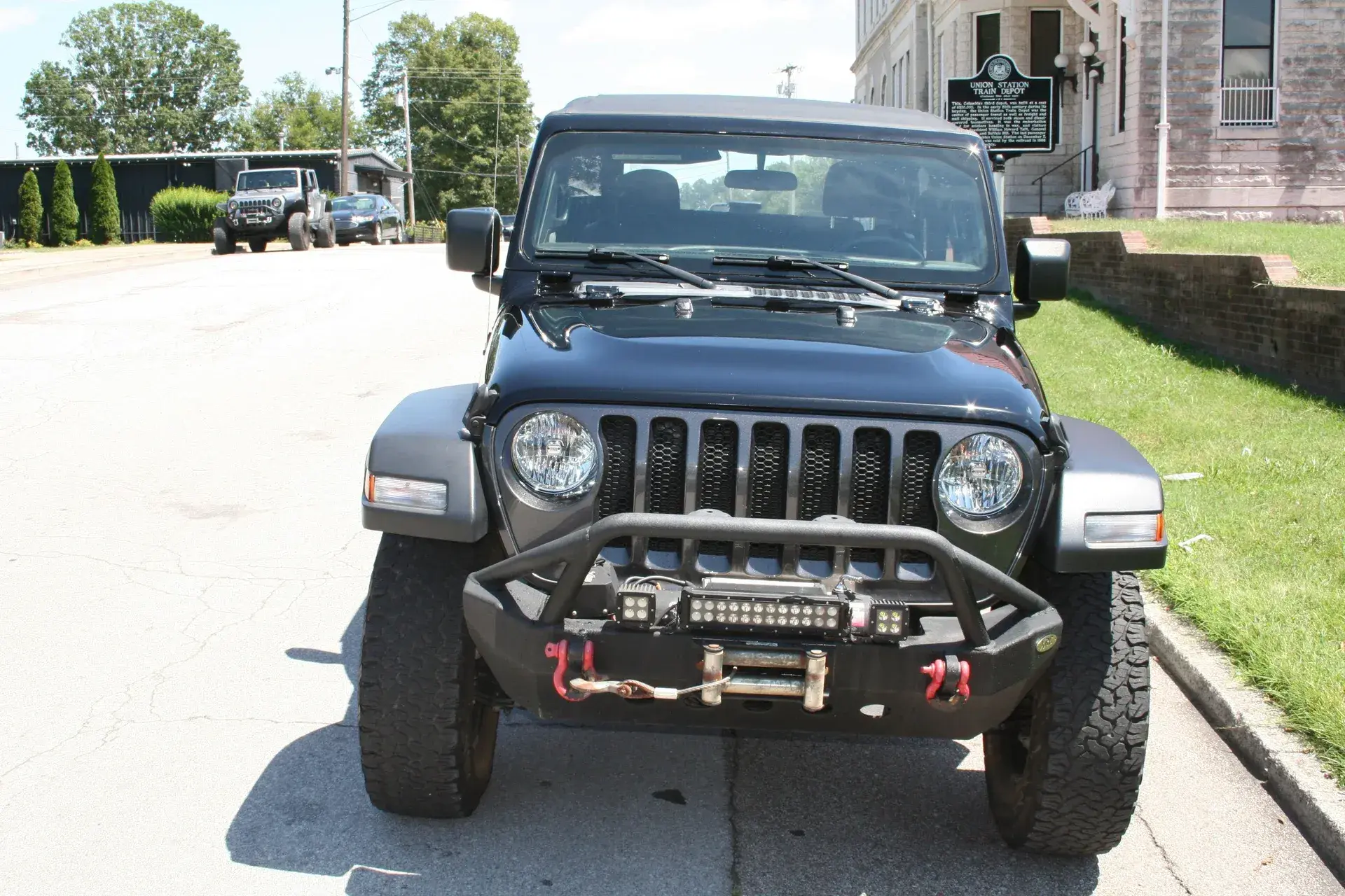 22k-Mile 2020 Jeep Wrangler Sport