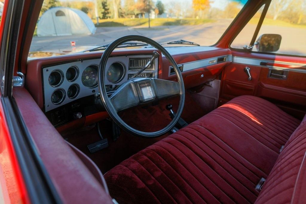 1983 GMC K1500 Sierra Classic - 2