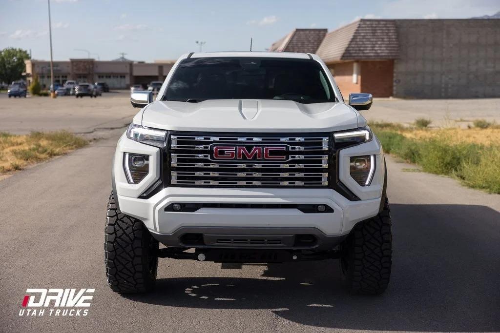 2023 GMC Canyon Denali - 3