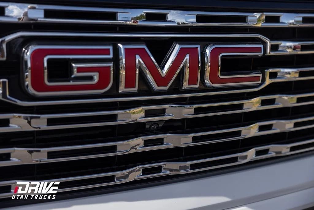 2023 GMC Canyon Denali