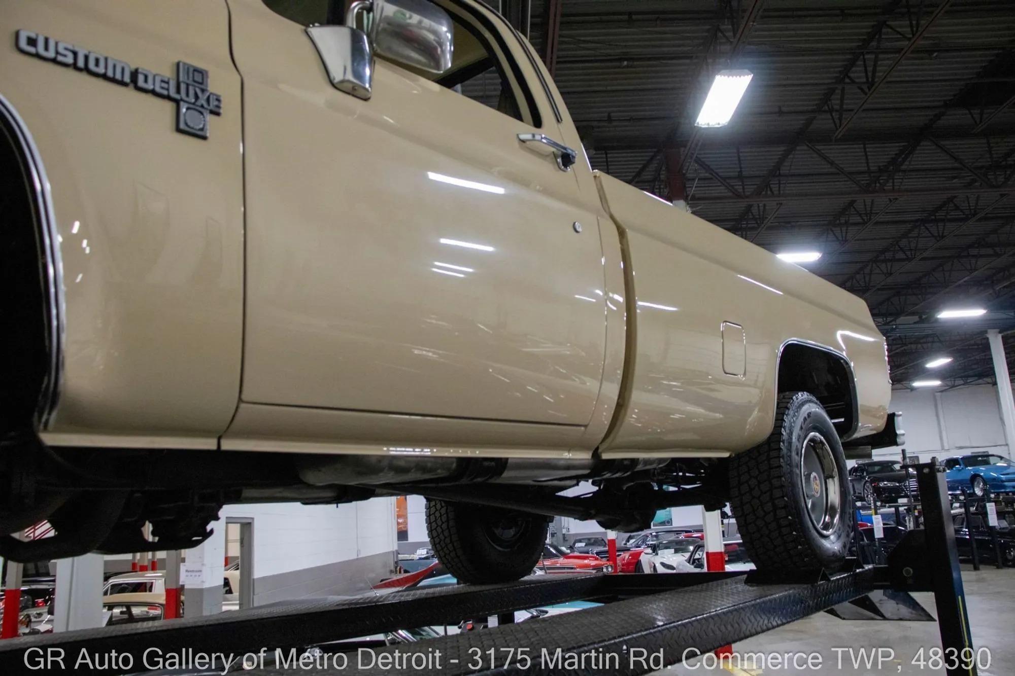 1987 Chevrolet R/V 10 Series V10