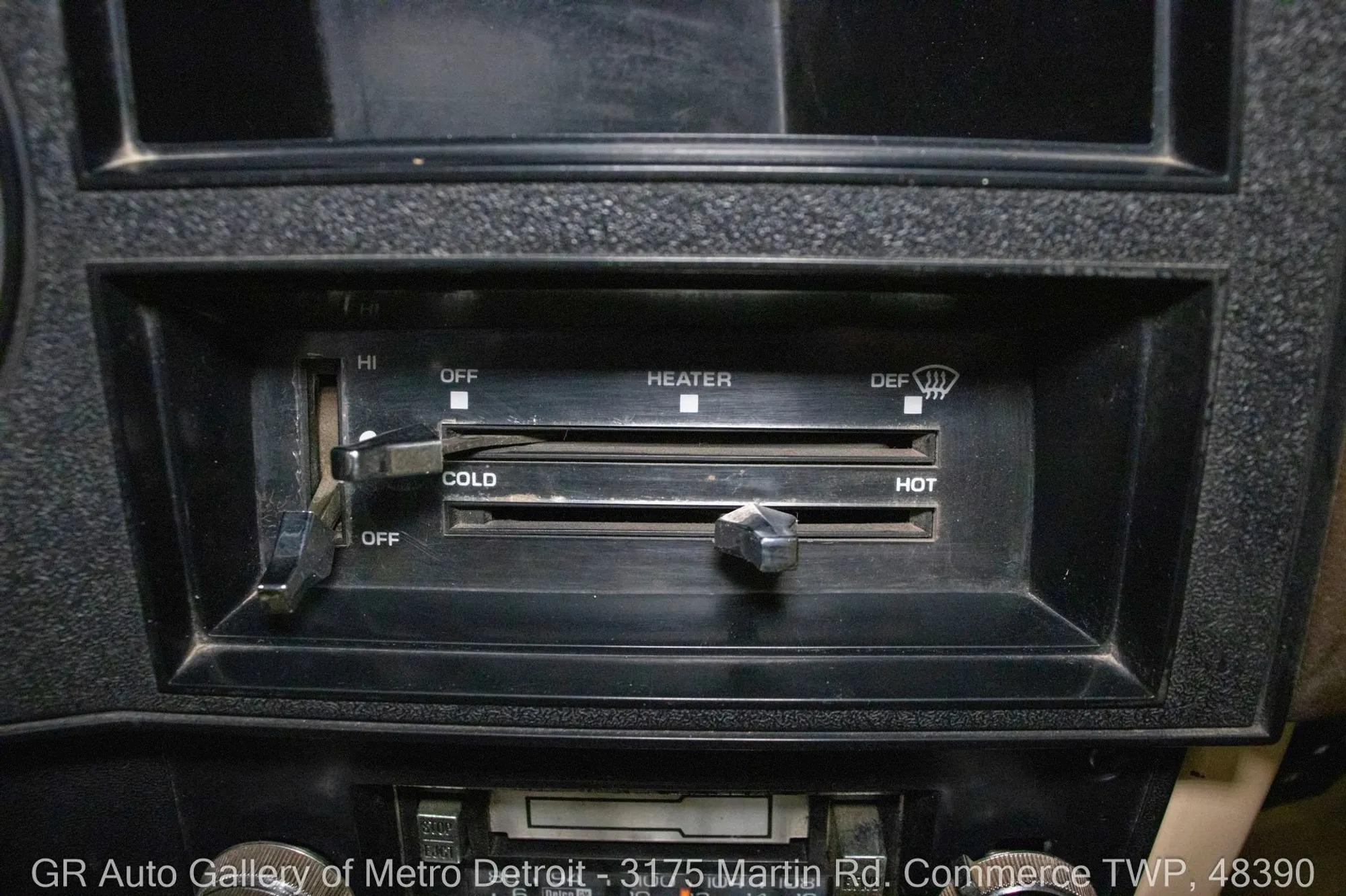 1987 Chevrolet R/V 10 Series V10