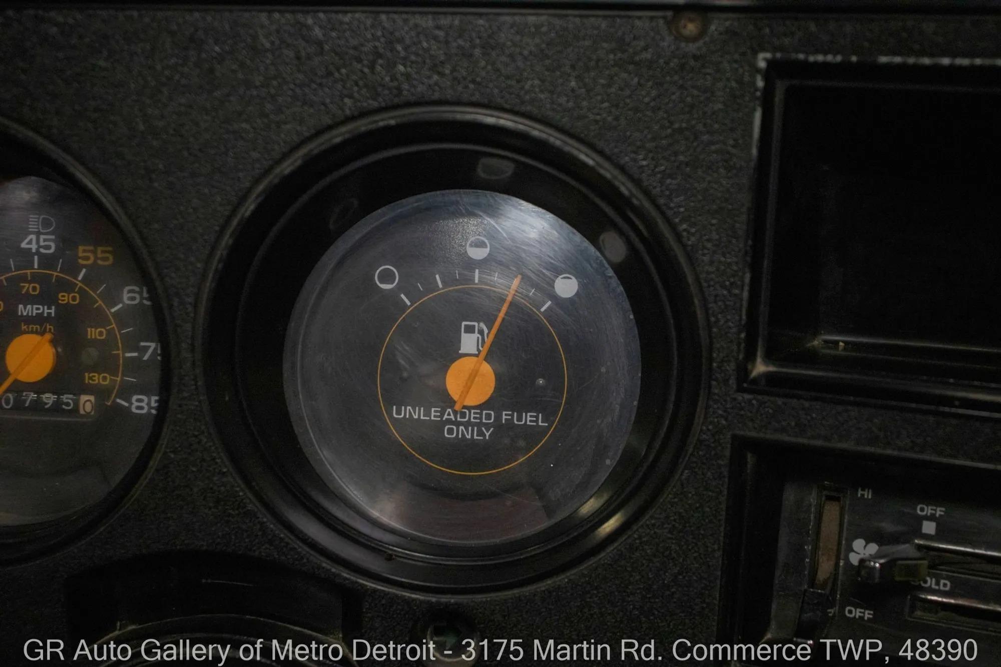 1987 Chevrolet R/V 10 Series V10