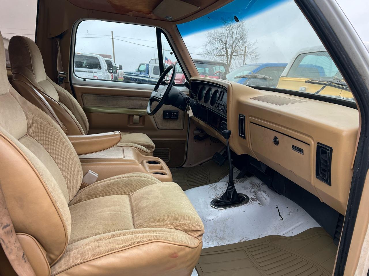 1989 Dodge Ramcharger - 5