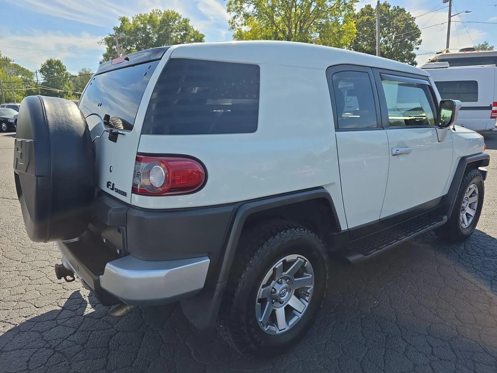 2014 Toyota FJ Cruiser - 2