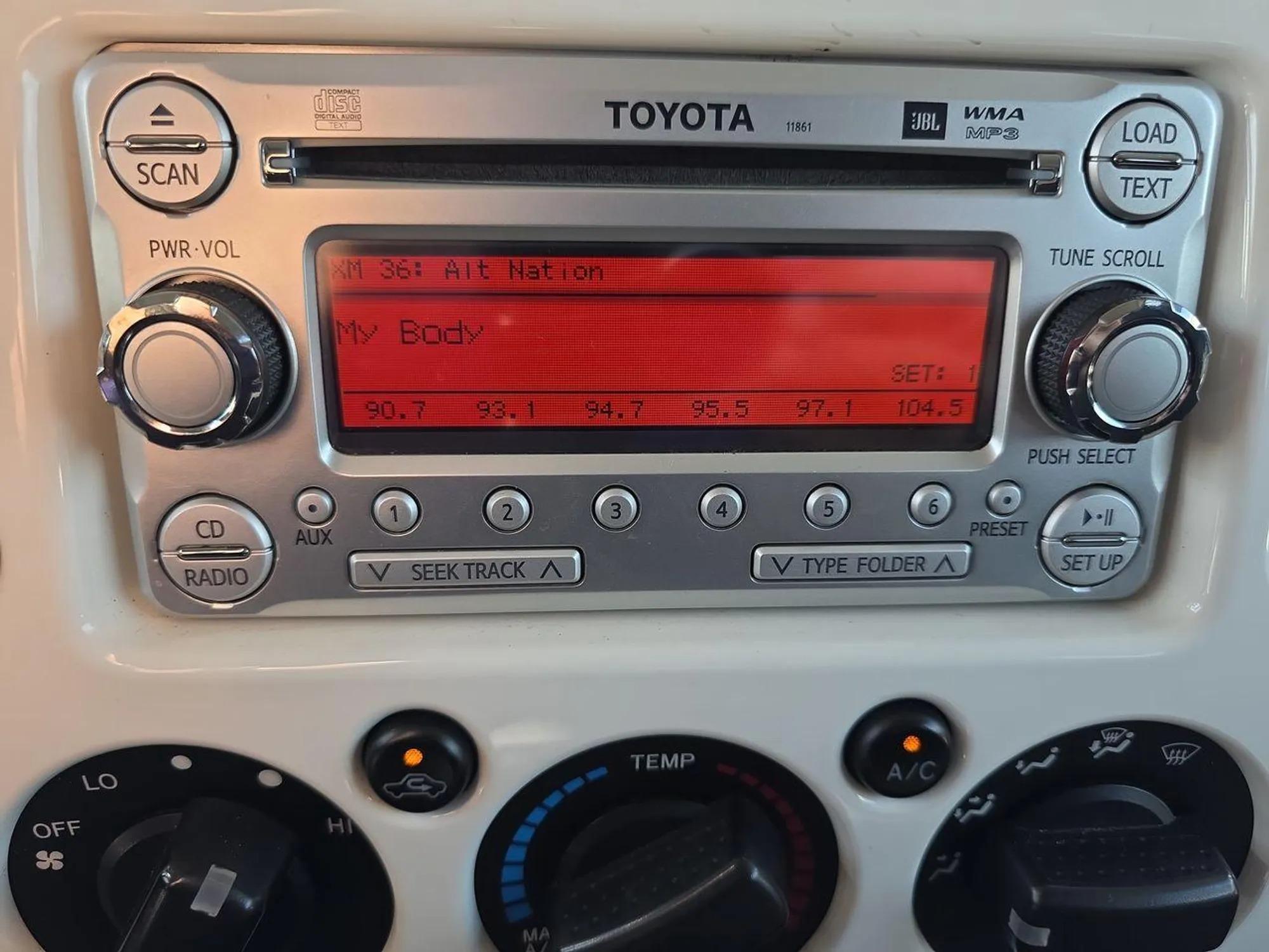 2014 Toyota FJ Cruiser