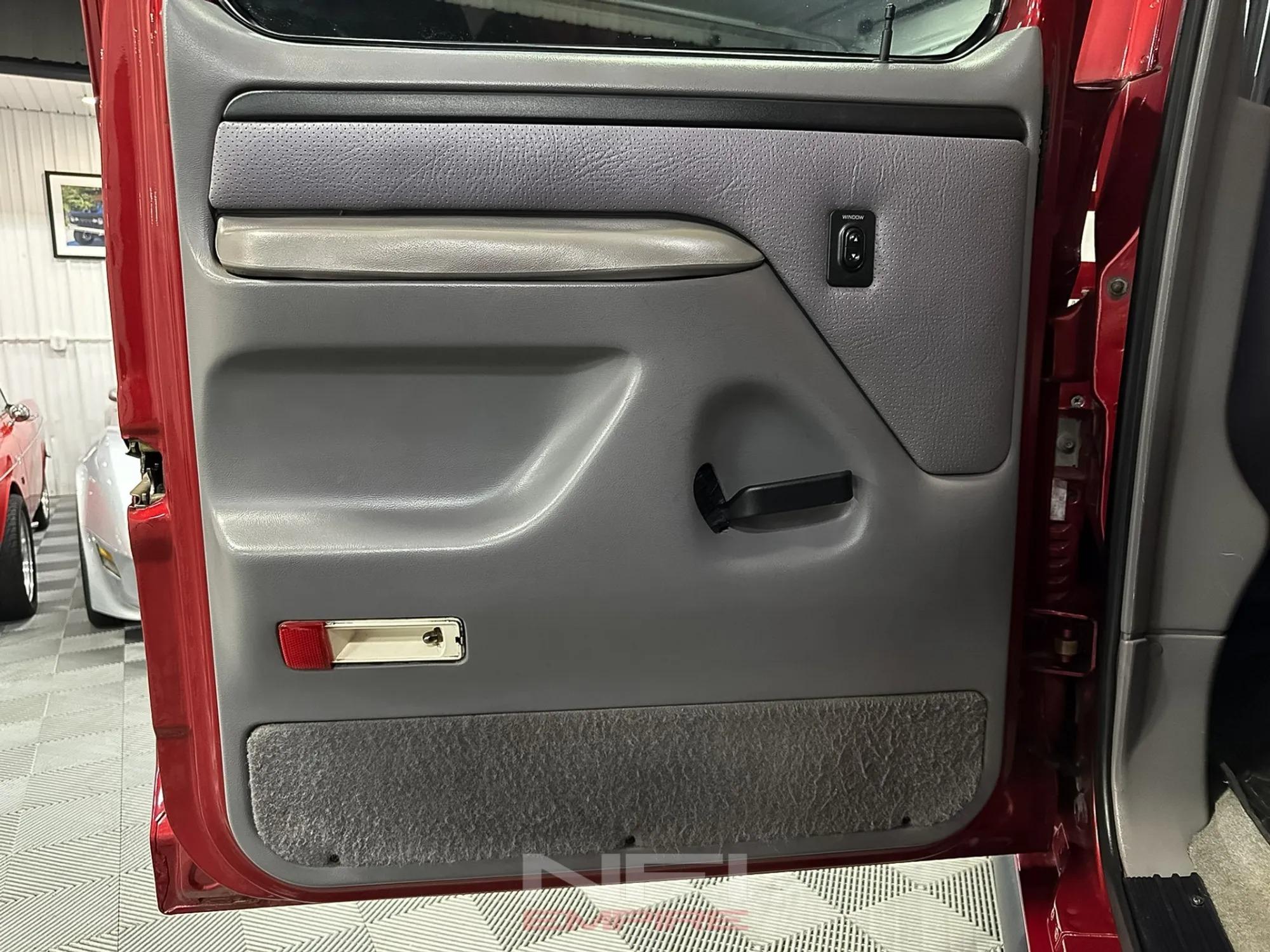 1997 Ford F-250 XL 4×4