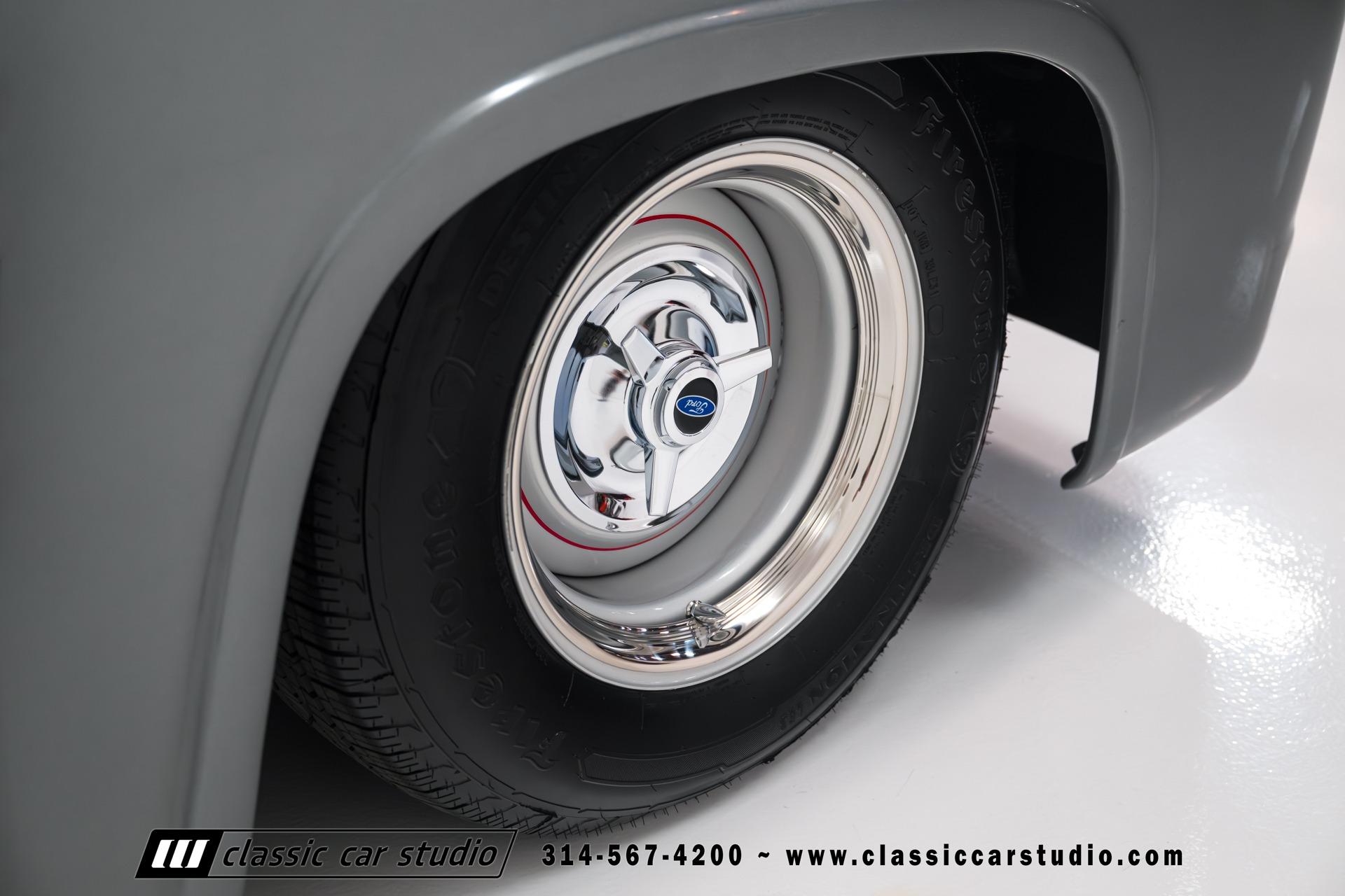 1953 Ford F-100 Pickup