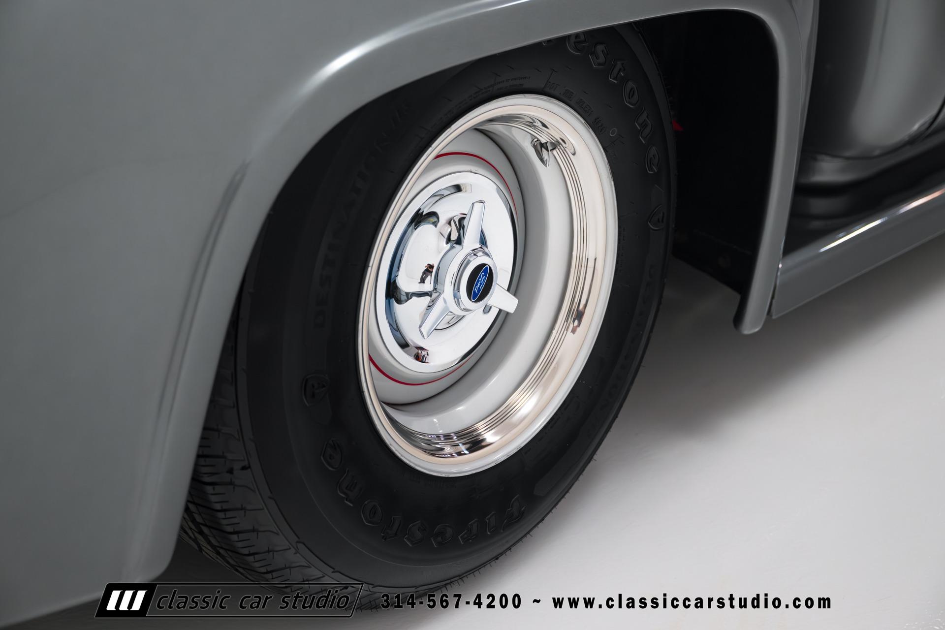 1953 Ford F-100 Pickup