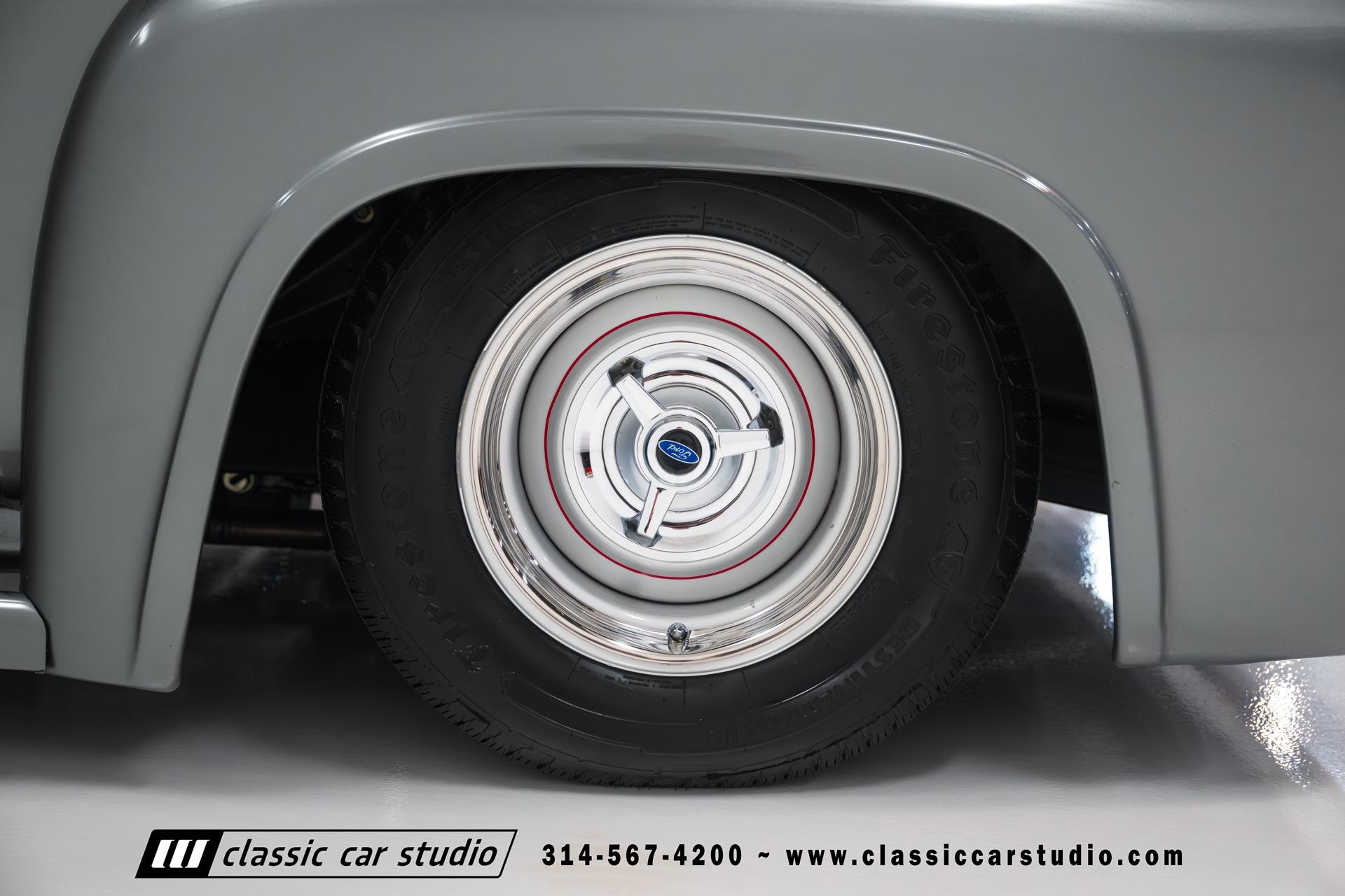 1953 Ford F-100 Pickup