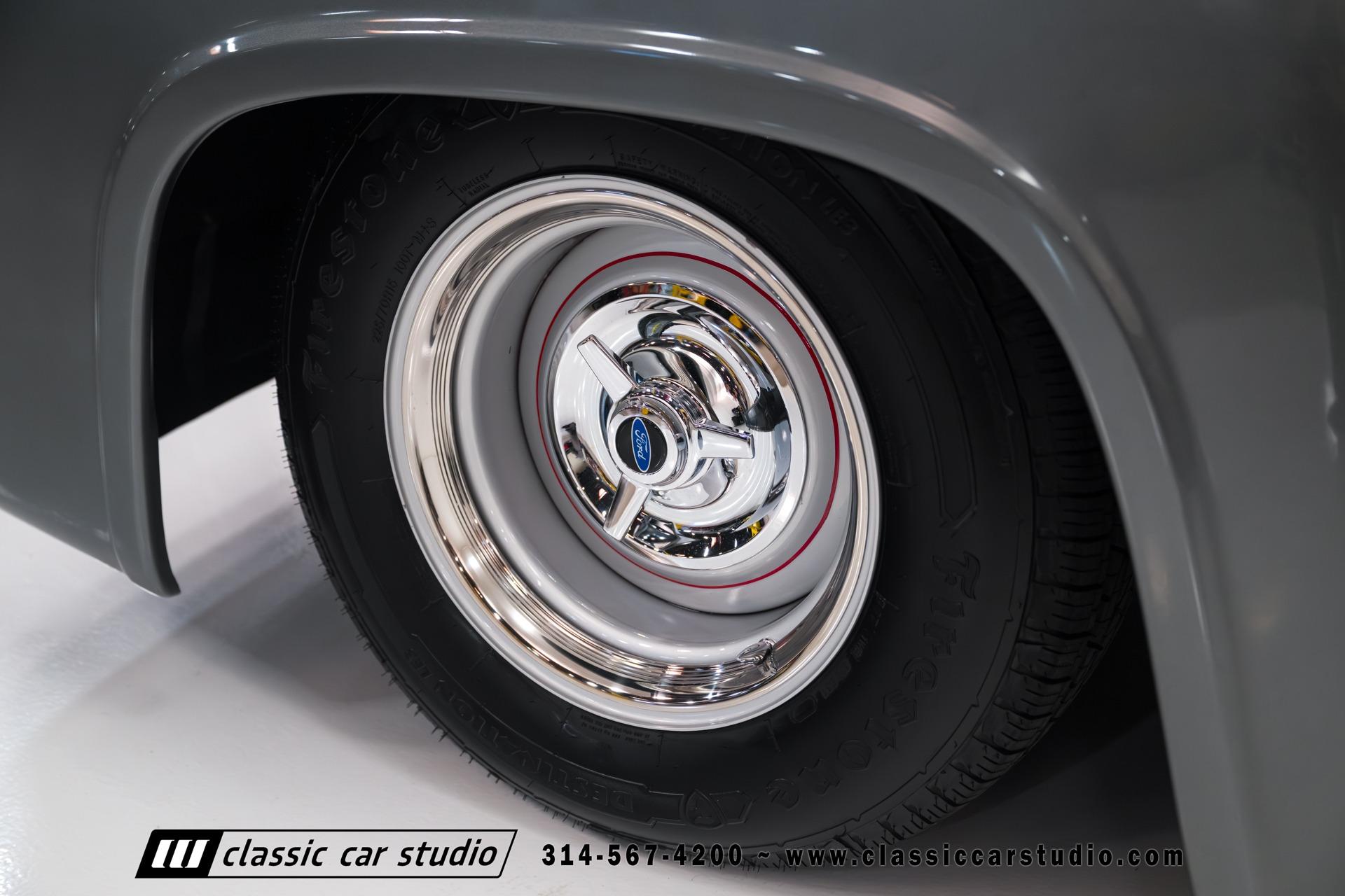 1953 Ford F-100 Pickup