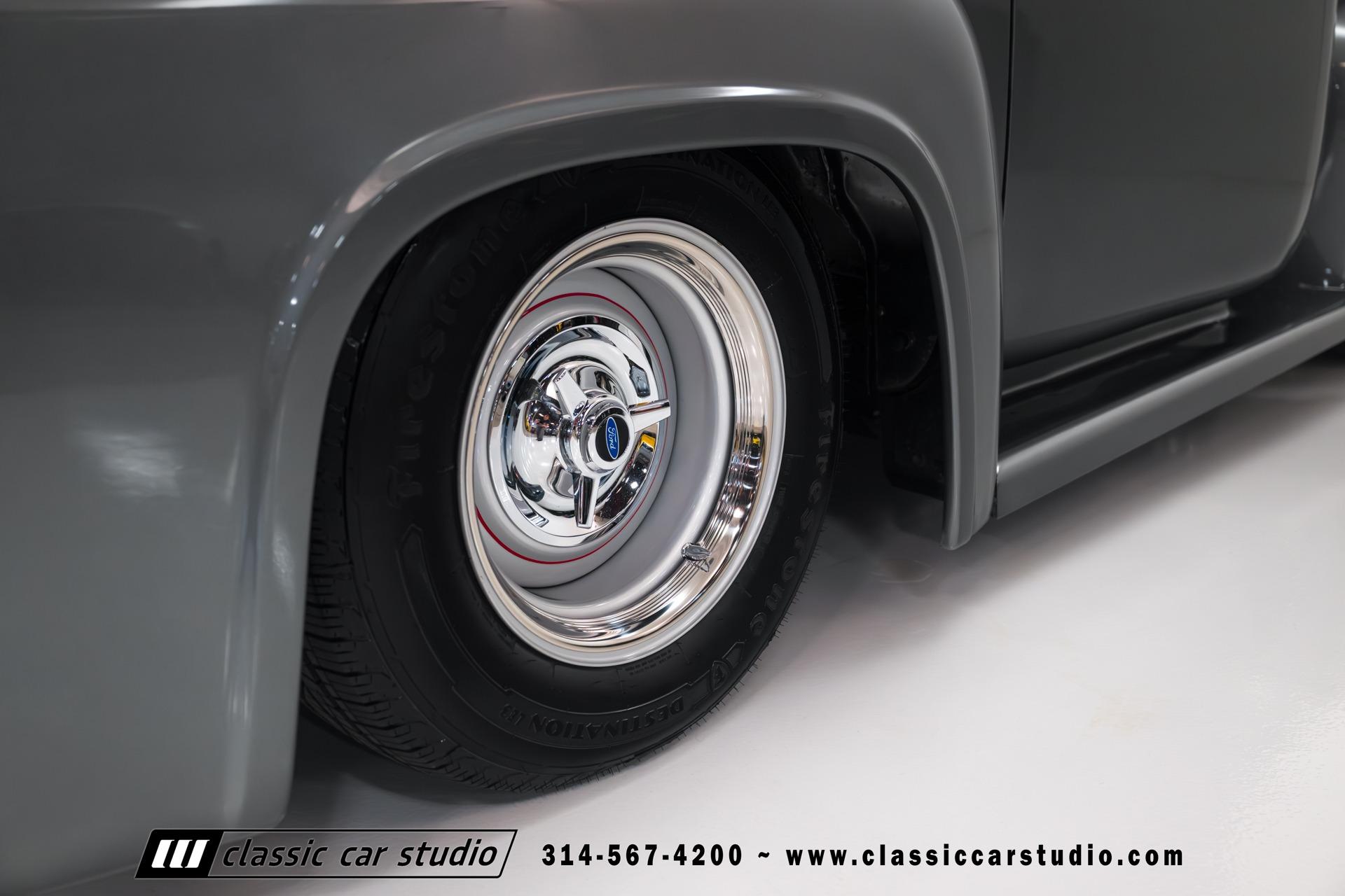 1953 Ford F-100 Pickup