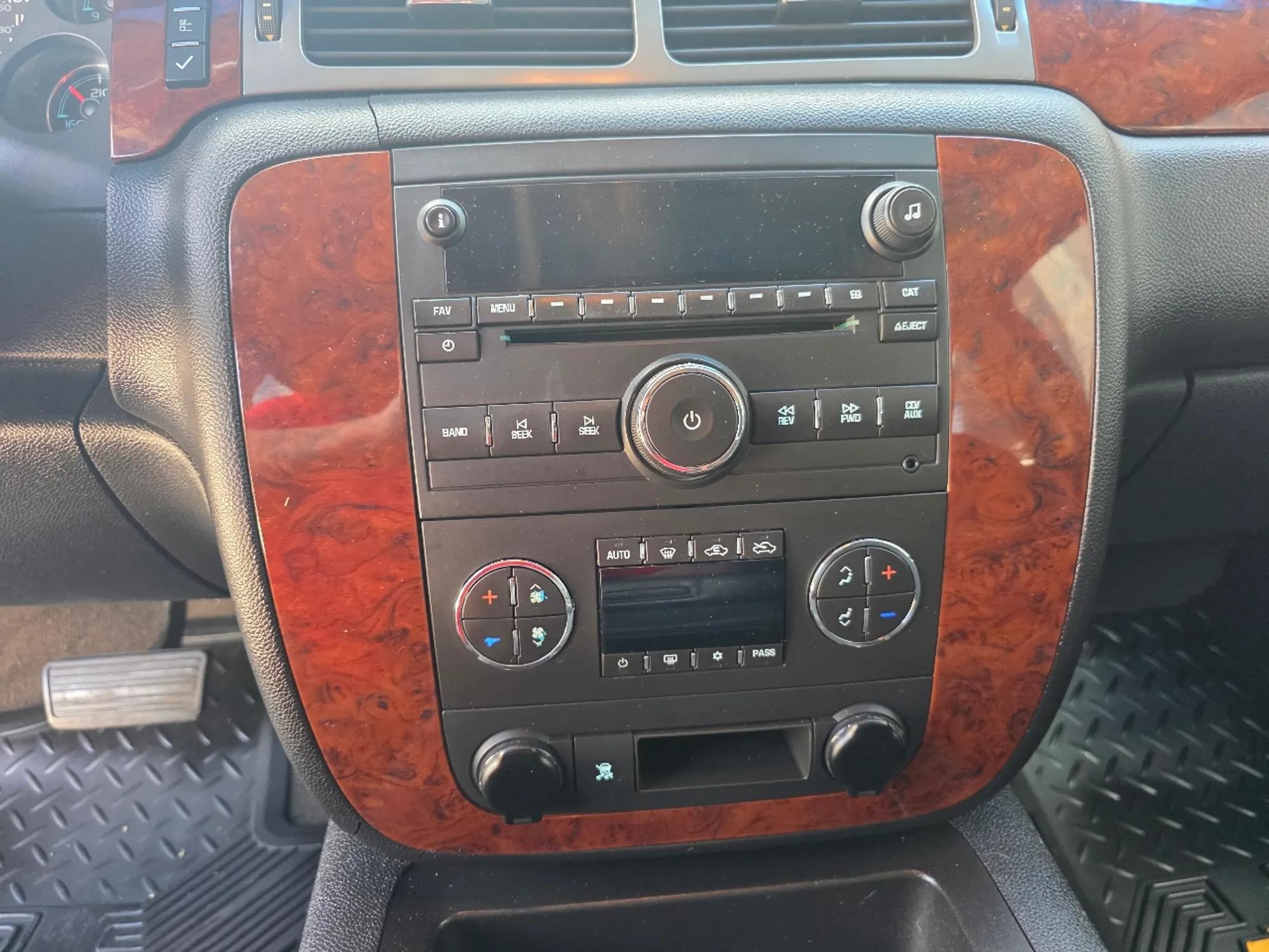 2010 Chevrolet Avalanche LS 4×4