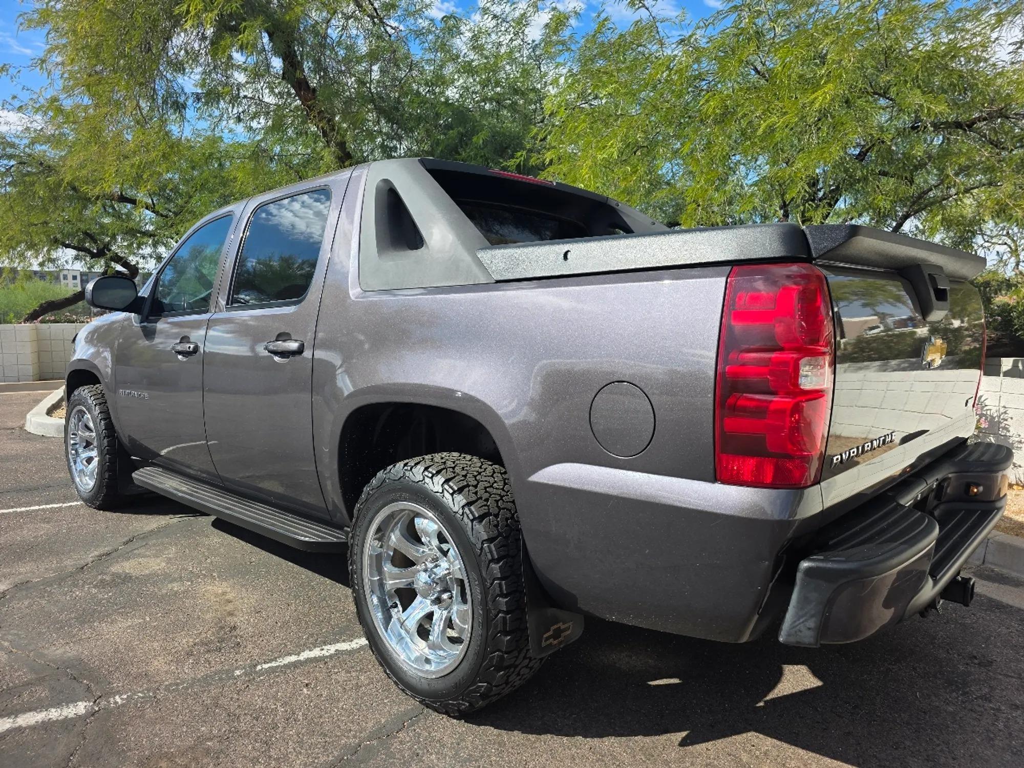 2010 Chevrolet Avalanche LS 4×4 - 5