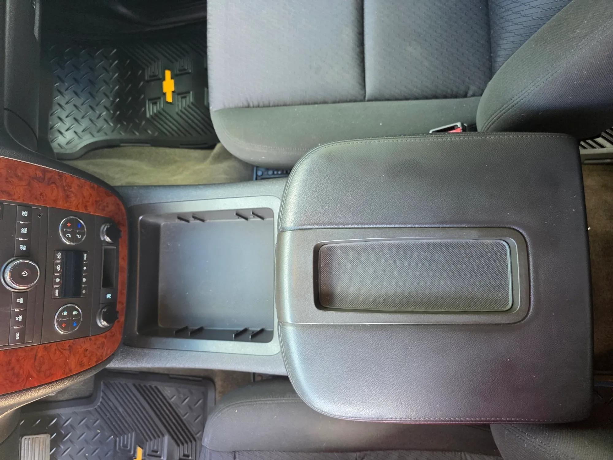 2010 Chevrolet Avalanche LS 4×4