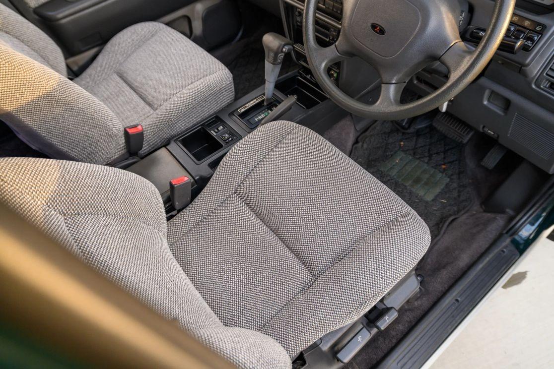 1992 Mitsubishi RVR X