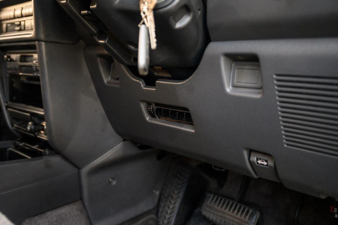 1992 Mitsubishi RVR X