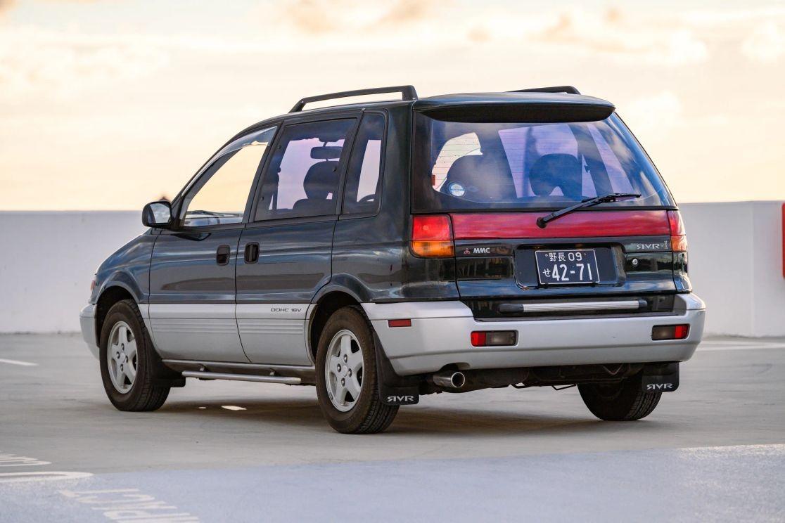 1992 Mitsubishi RVR X