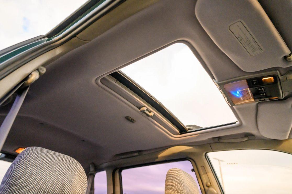 1992 Mitsubishi RVR X