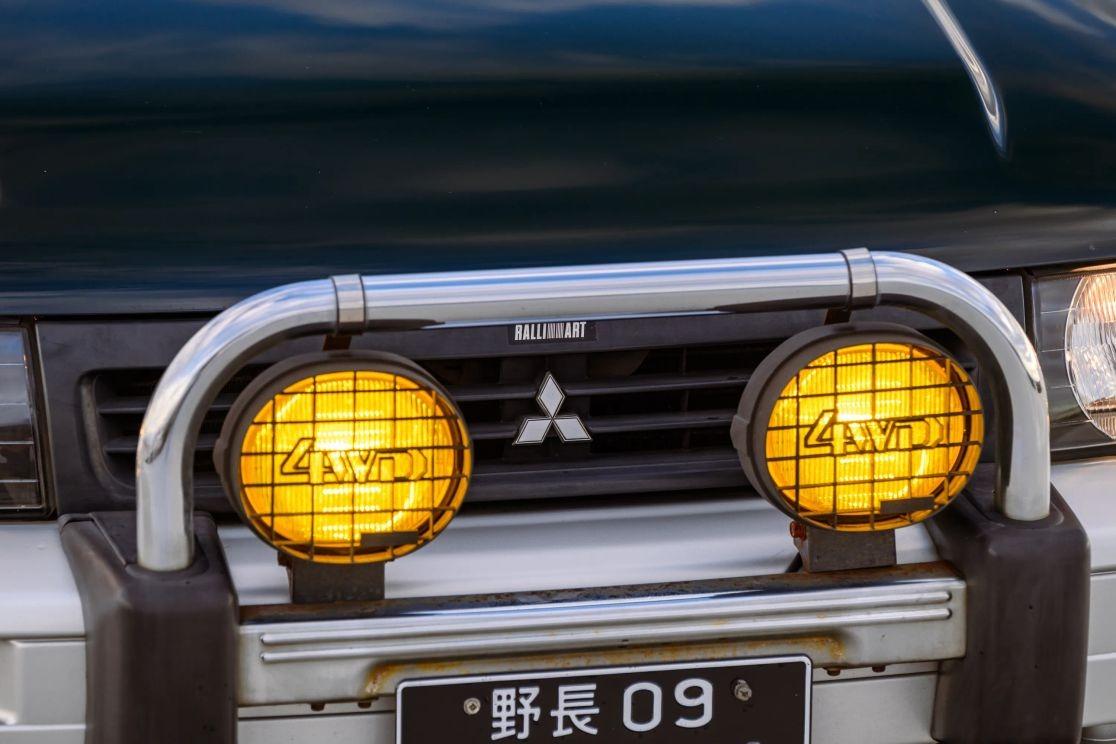 1992 Mitsubishi RVR X