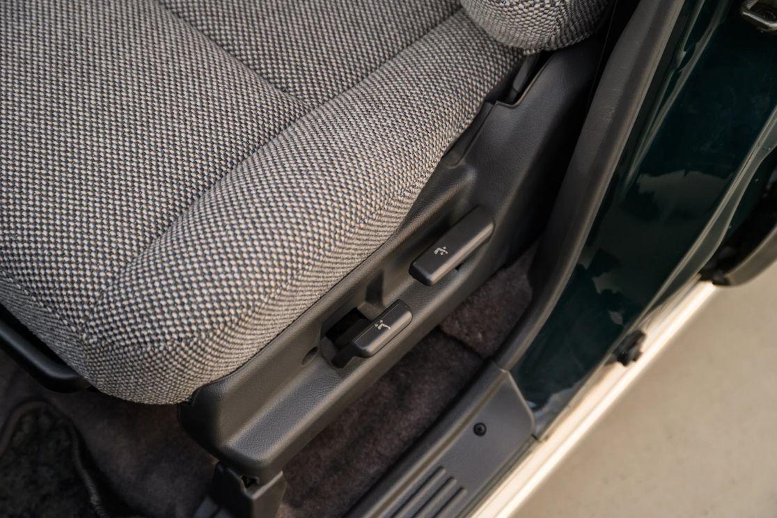 1992 Mitsubishi RVR X