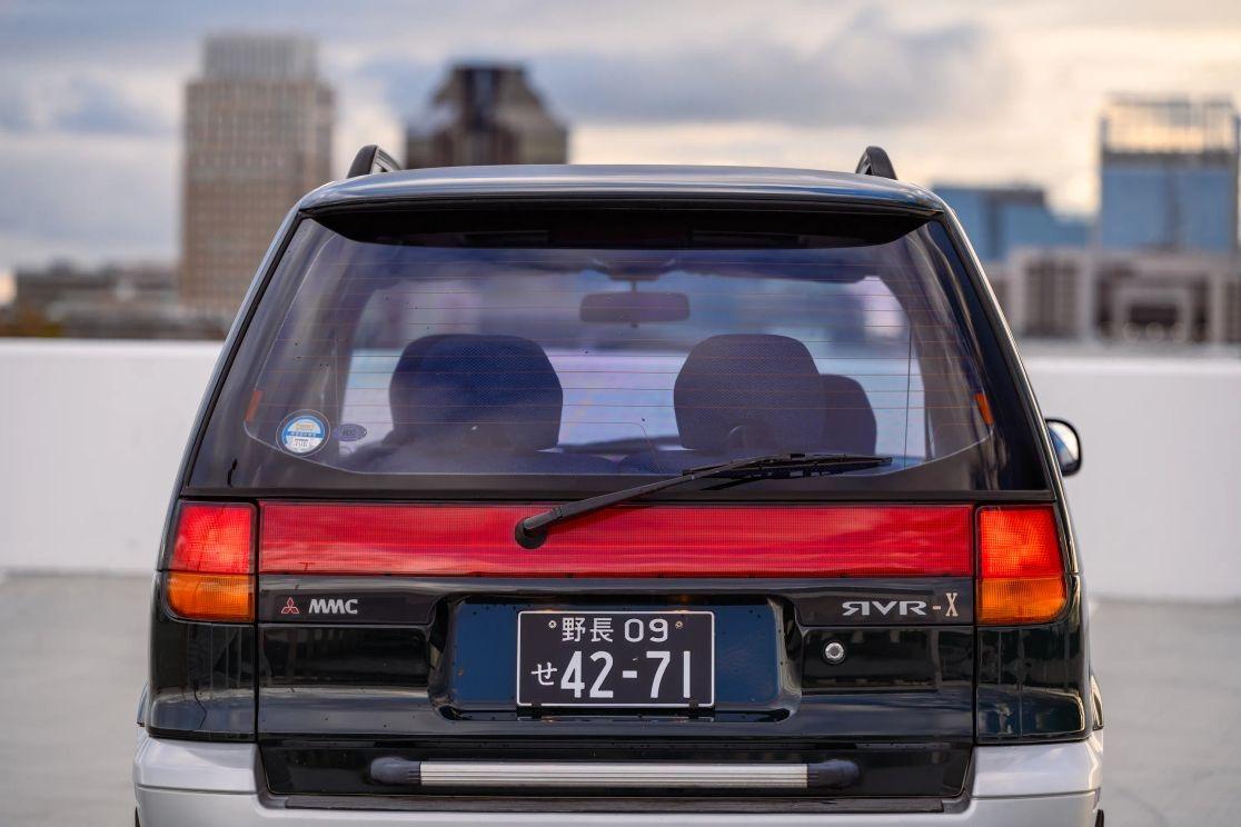 1992 Mitsubishi RVR X