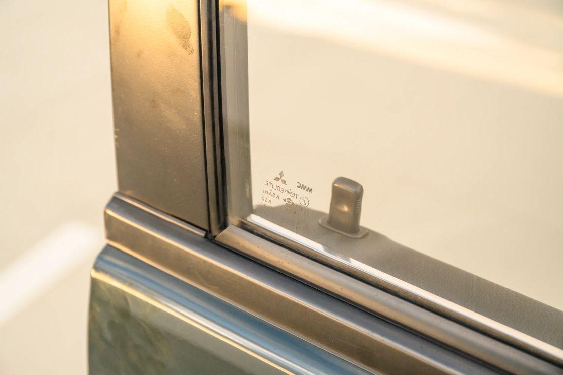 1992 Mitsubishi RVR X