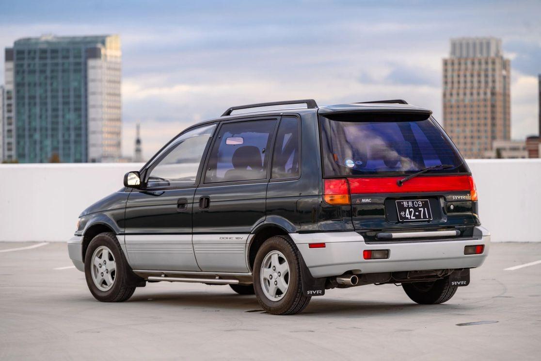 1992 Mitsubishi RVR X