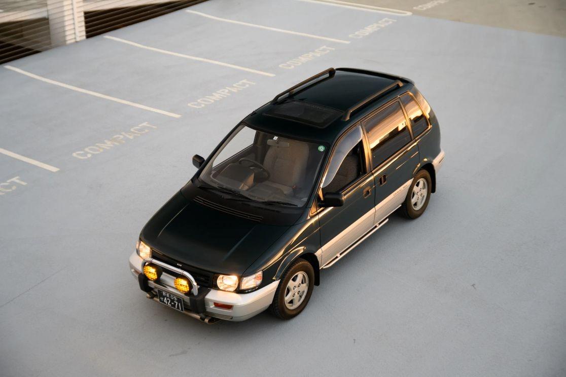 1992 Mitsubishi RVR X