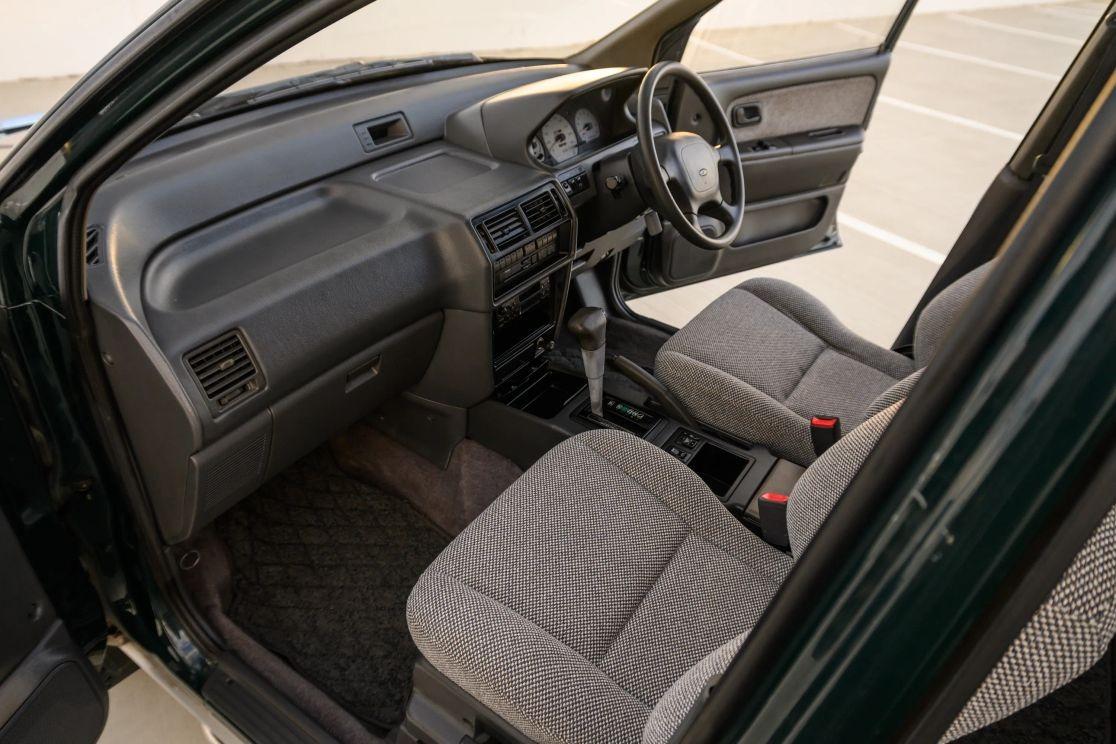 1992 Mitsubishi RVR X