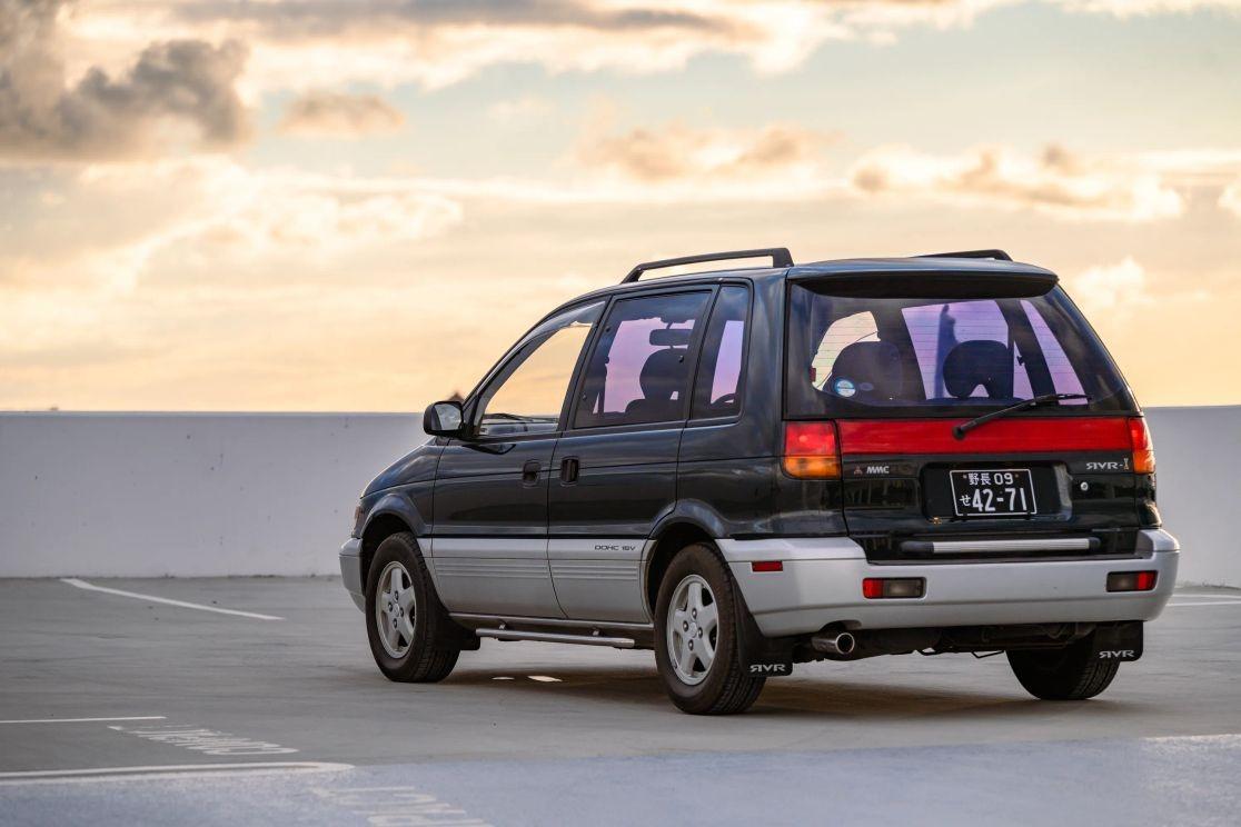 1992 Mitsubishi RVR X
