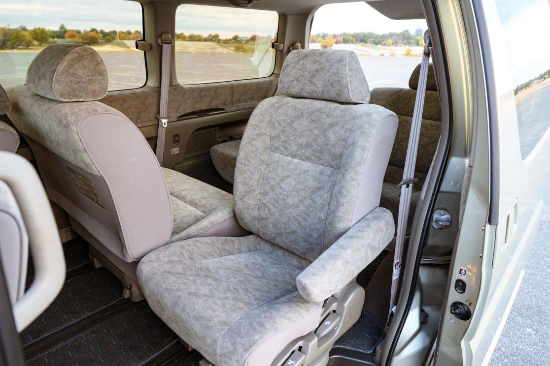 1997 Nissan Elgrand V