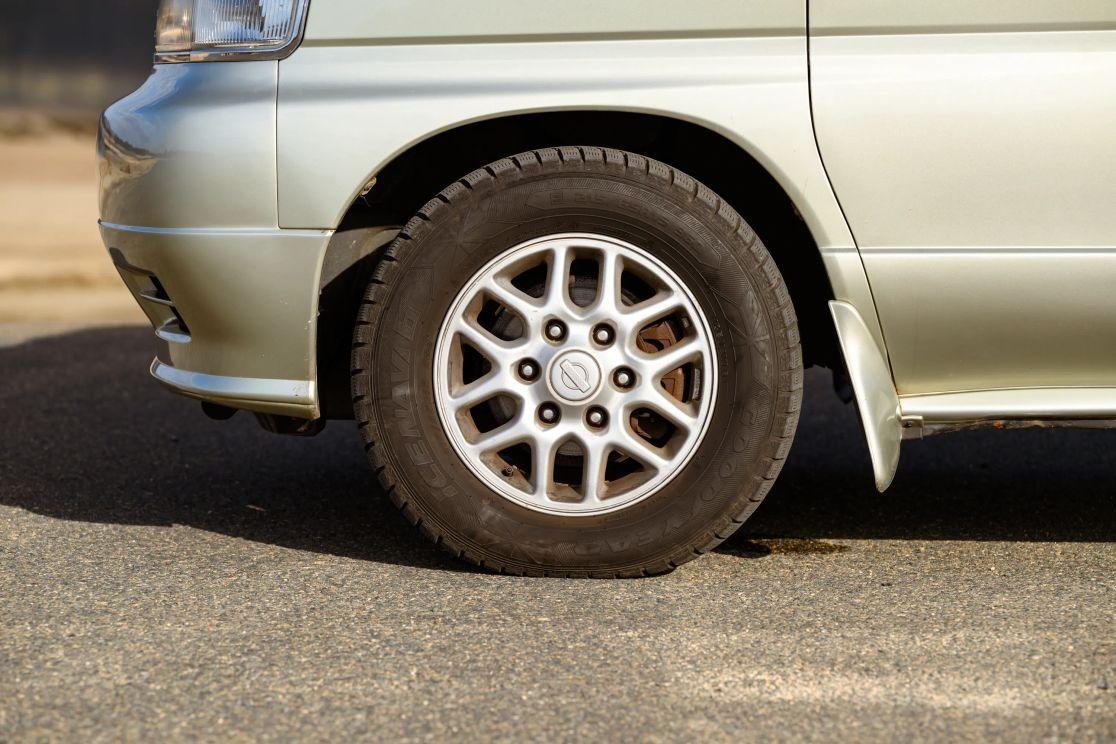 1997 Nissan Elgrand V