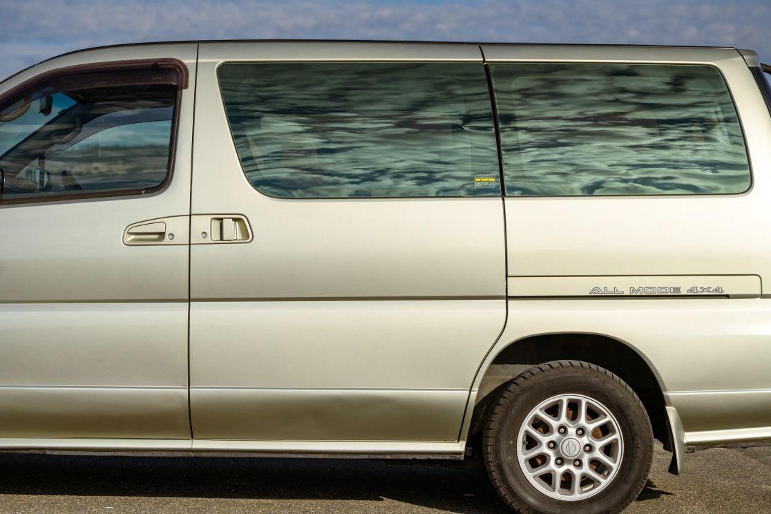1997 Nissan Elgrand V