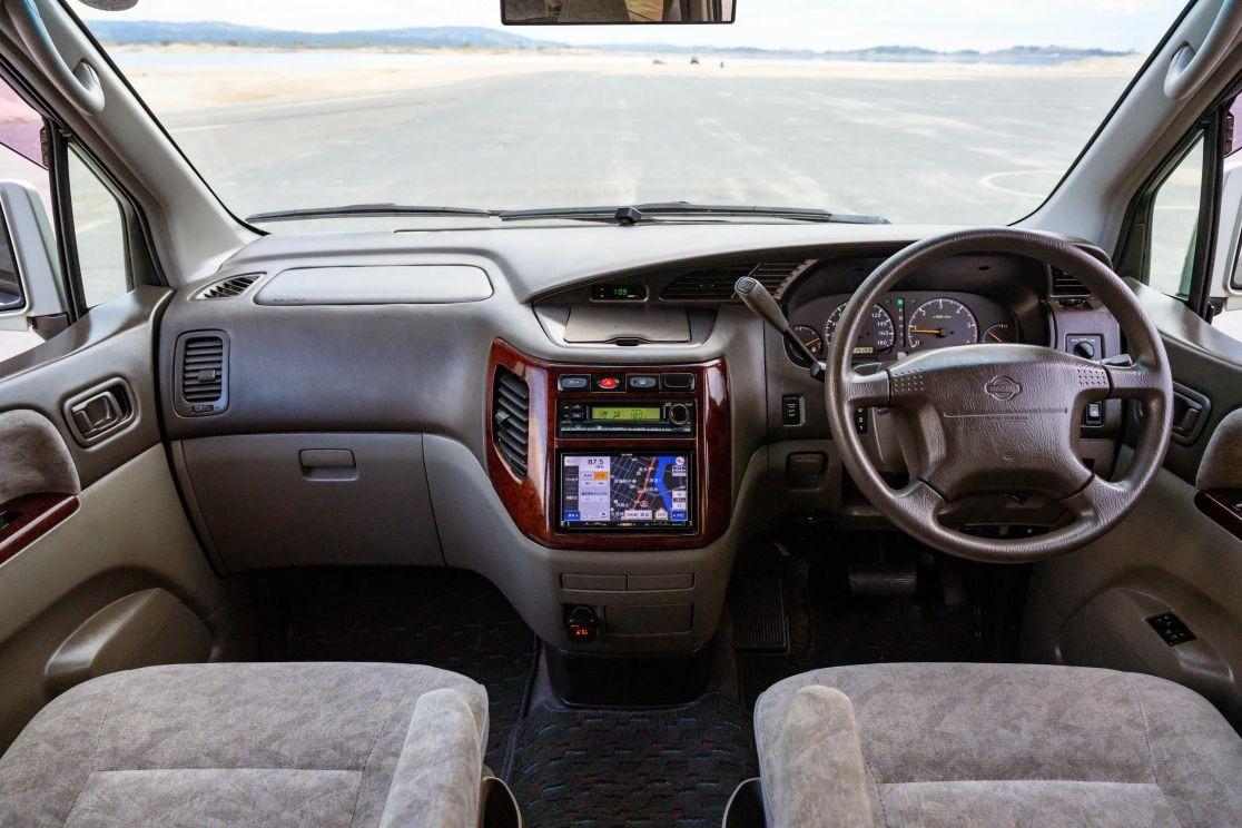 1997 Nissan Elgrand V - 2