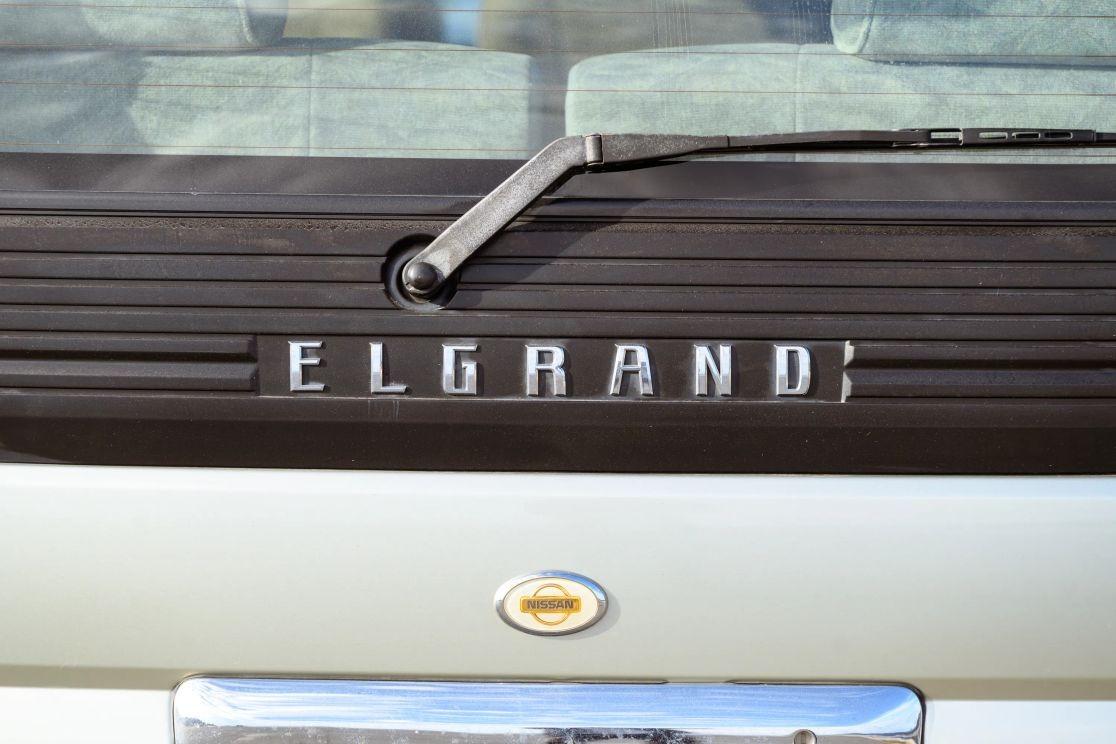 1997 Nissan Elgrand V