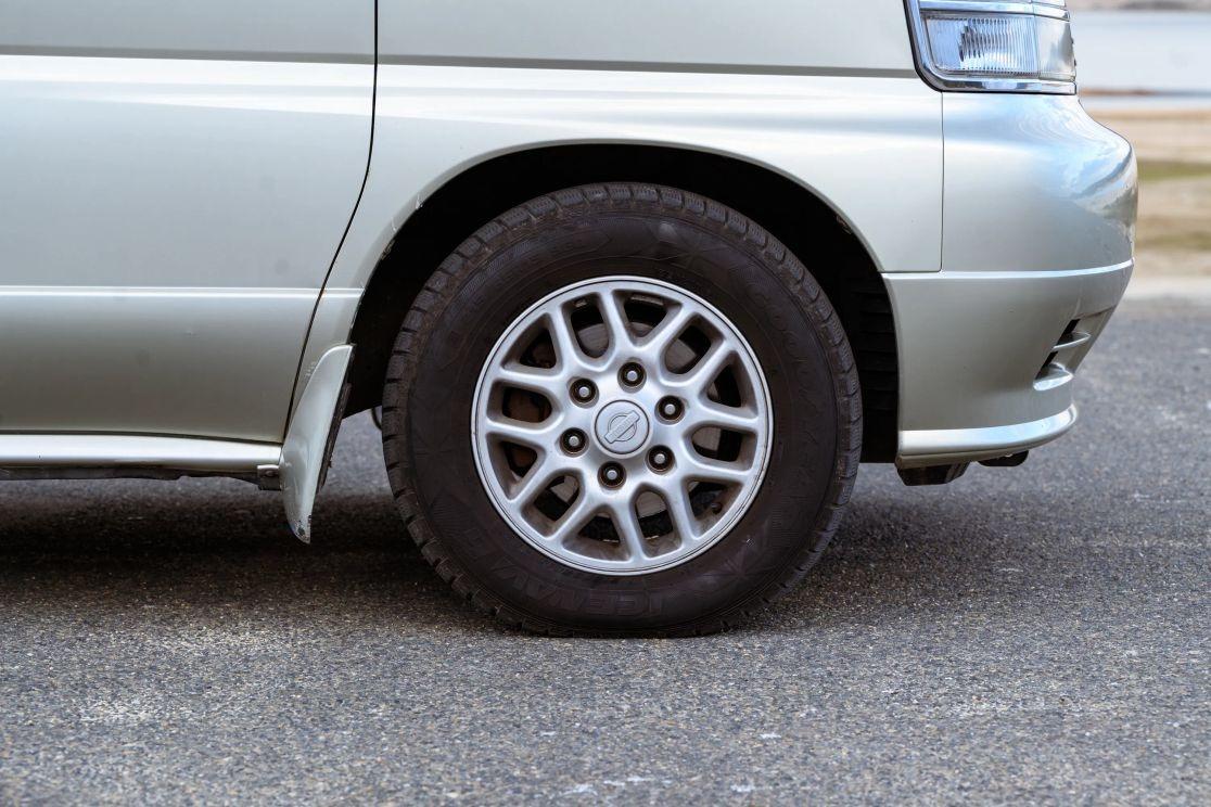 1997 Nissan Elgrand V