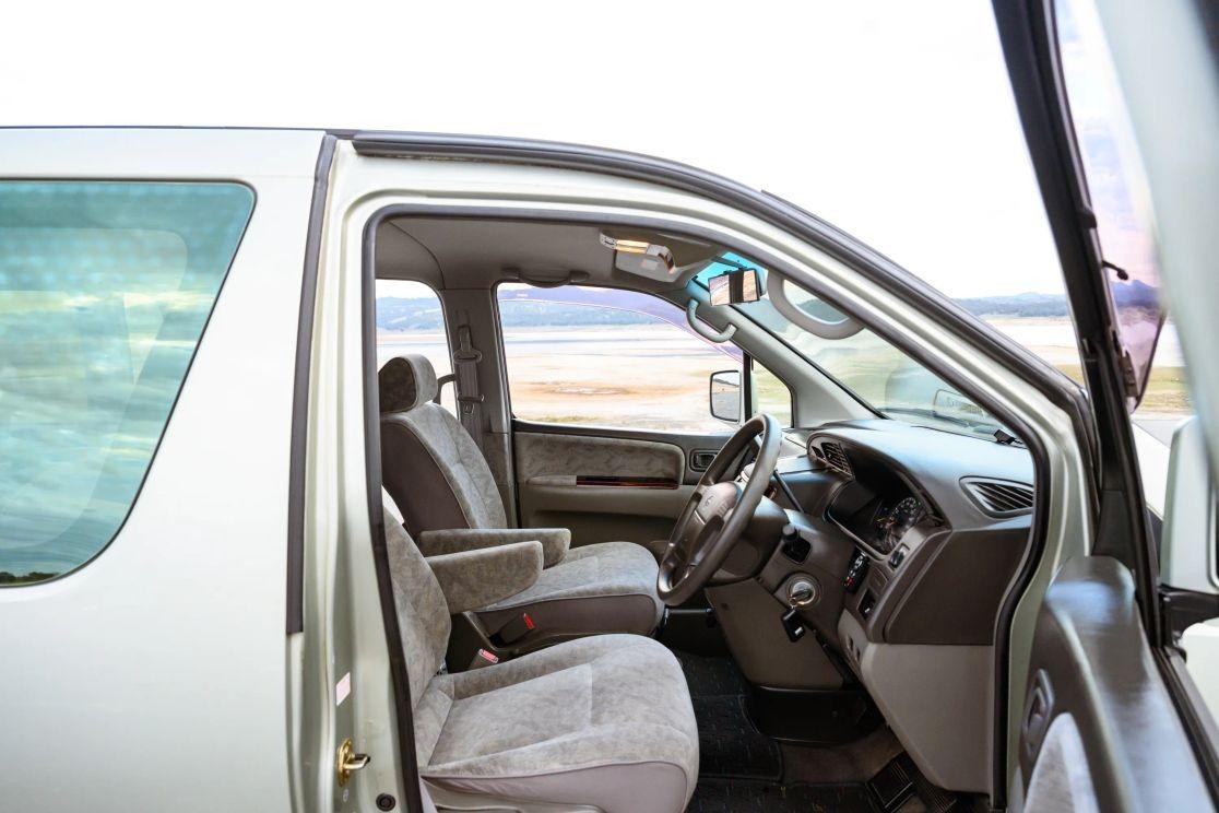 1997 Nissan Elgrand V