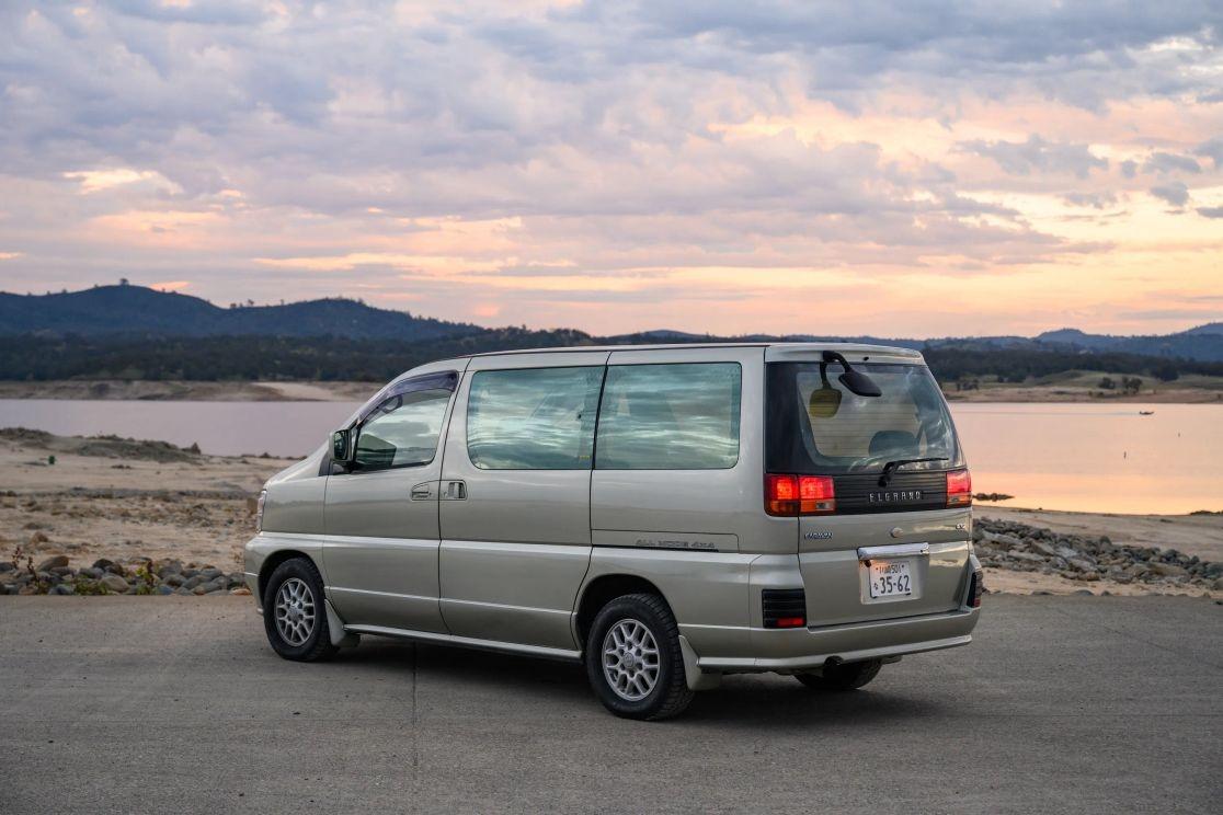 1997 Nissan Elgrand V